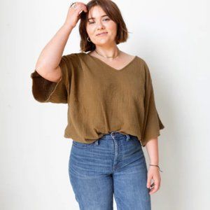 Suunday Gauze Dolman Top in Tapenade